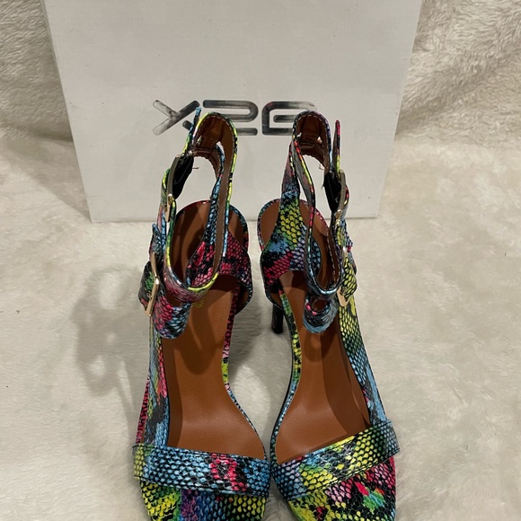 X2B colorful snakeskin double strap stiletto heels gold hardware hot pink - Picture 5 of 10
